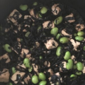 枝豆とひじきの栄養たっぷりお豆腐煮